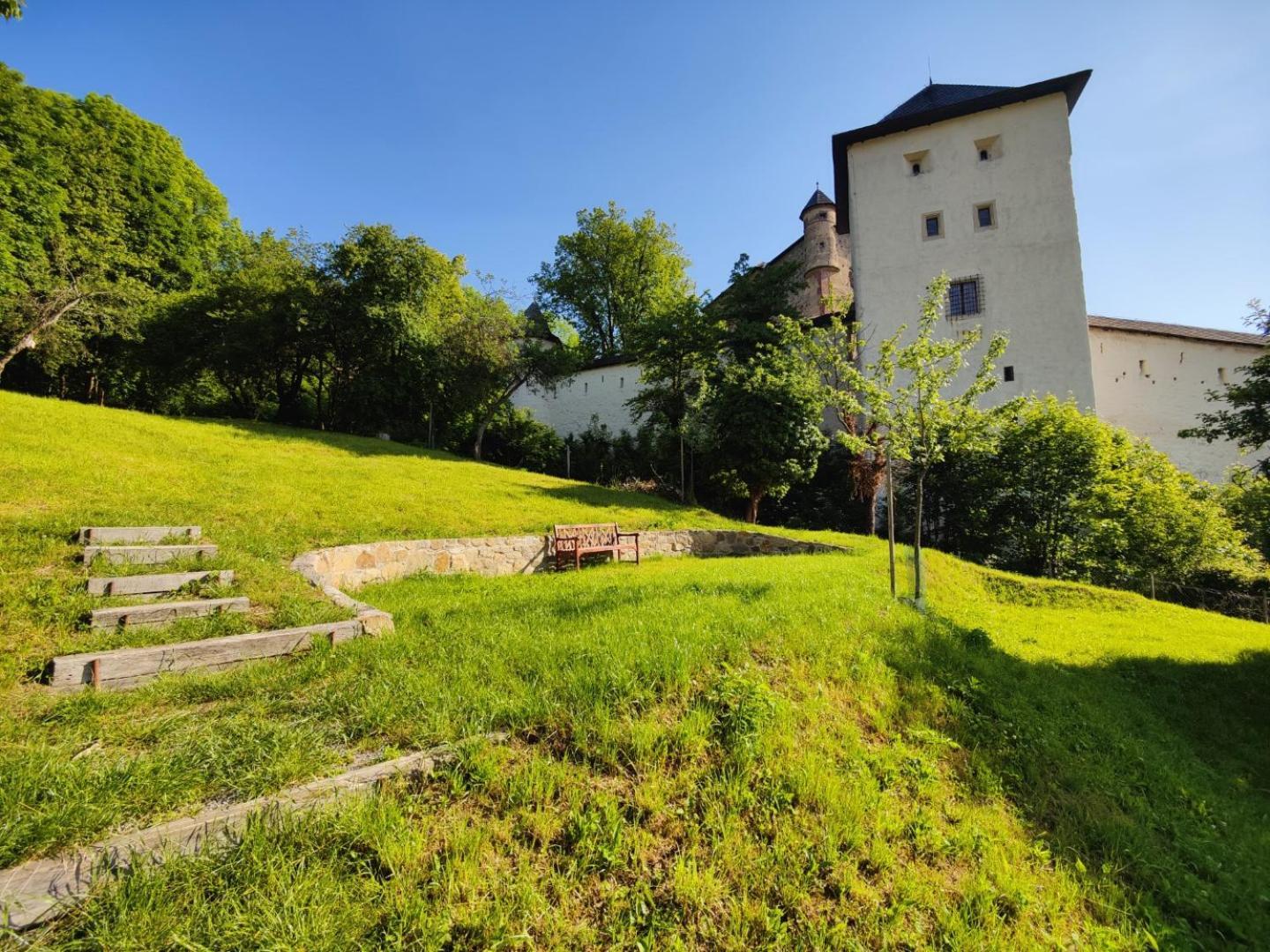 Stanovanie Pod Starym Zamkom - Camping Banská Štiavnica Exteriör bild