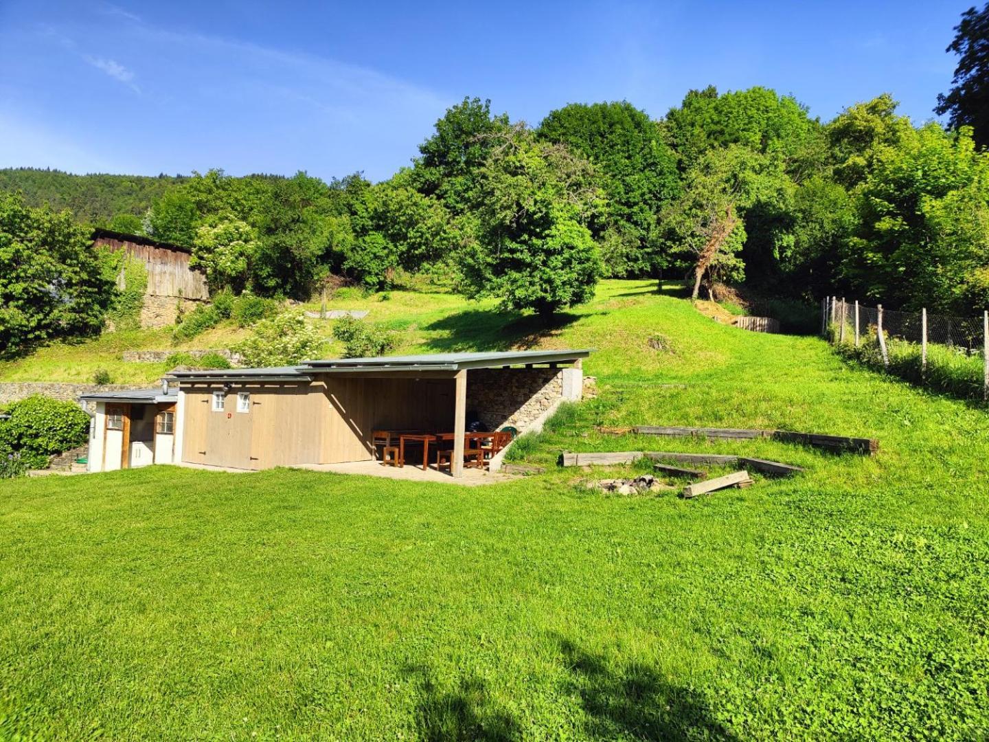 Stanovanie Pod Starym Zamkom - Camping Banská Štiavnica Exteriör bild