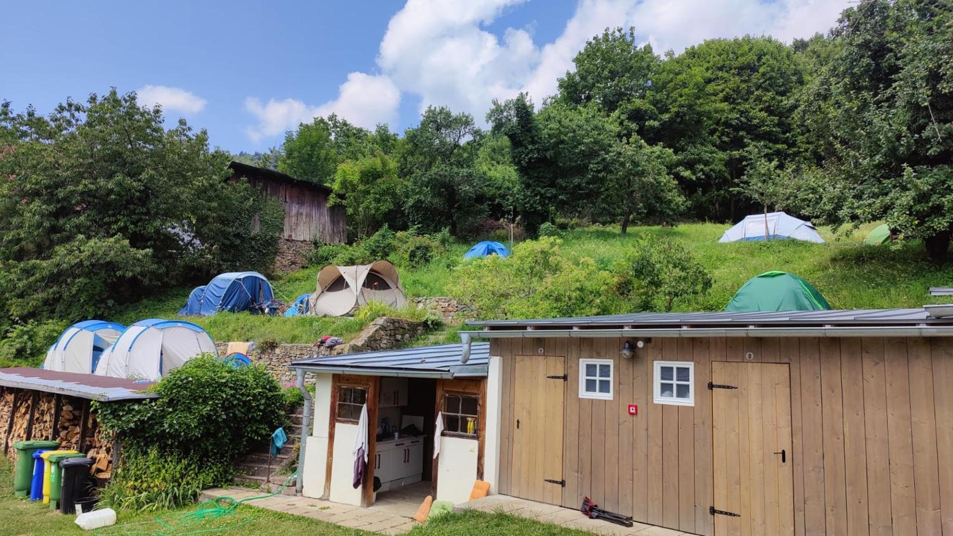 Stanovanie Pod Starym Zamkom - Camping Banská Štiavnica Exteriör bild